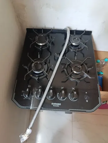 Fogão Itatiaia 04 bocas semi novo ! 