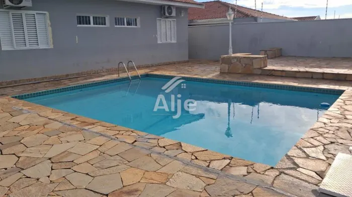 VENDE-SE Casa NO JARDIM LUCIANA - MARÍLIA/SP