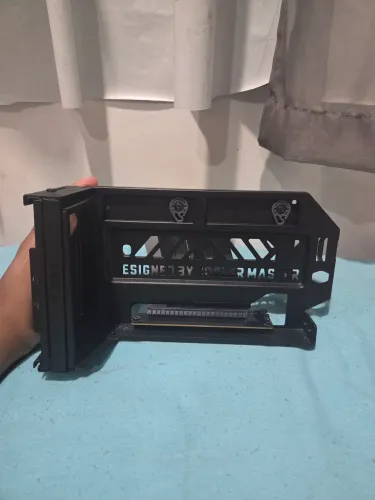 Suporte de GPU vertical - Cooler master