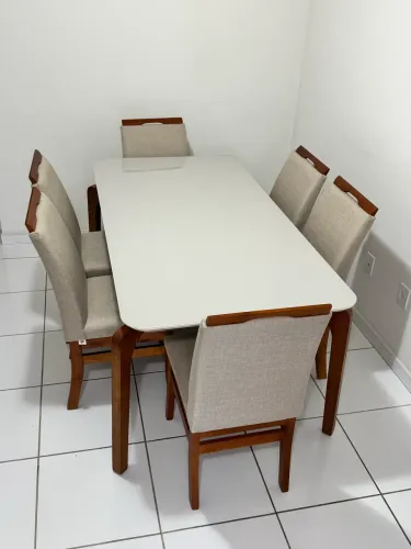Mesa de jantar 6 lugares
