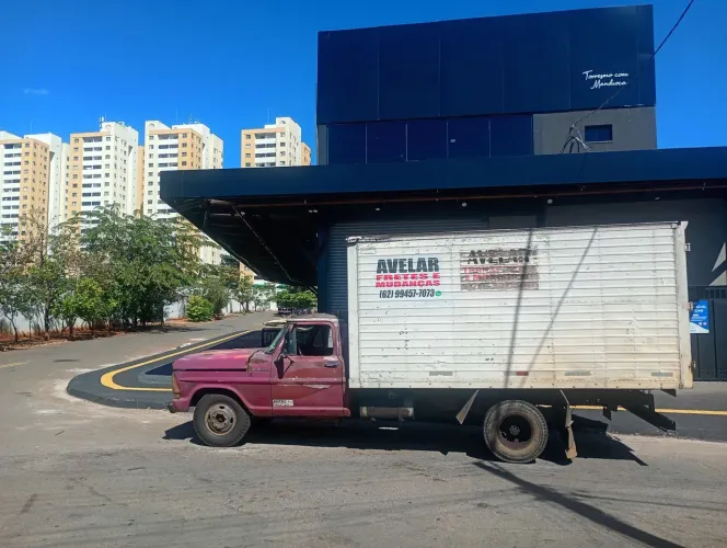 Avelar transportes e mudanças
