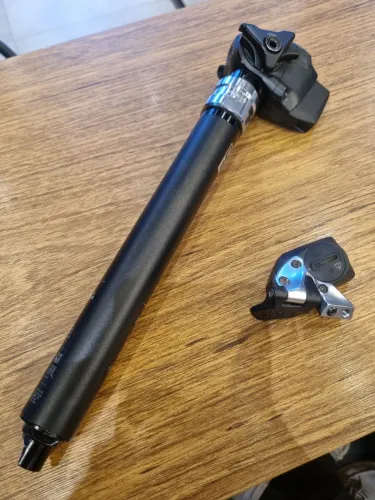 DROP/CANOTE RETRATIL ROCKSHOX REVERB ELETRÔNICO