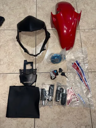 Peças moto CB300 r 2015