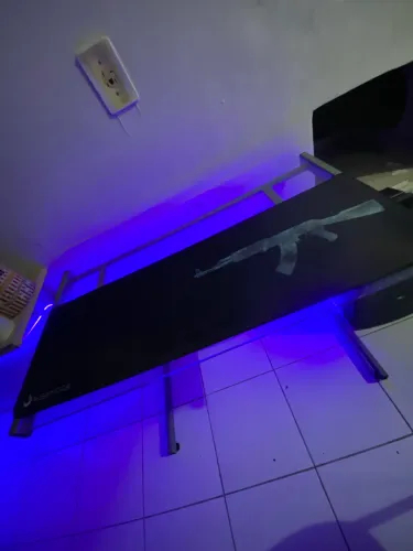 MESA DE VIDRO PRA COMPUTADOR PRA VENDER HOJE !!!!