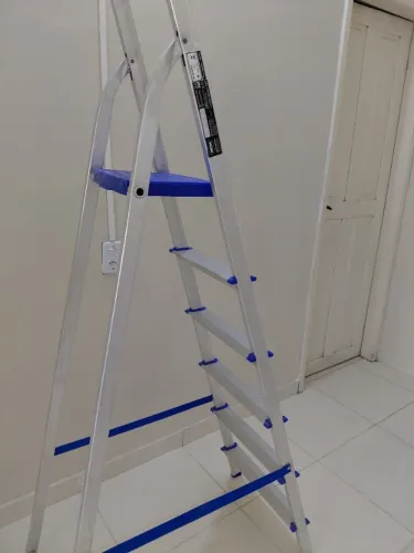 Escada de aluminio 