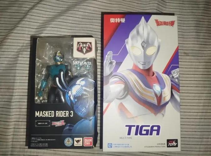 Figuras de tokusatsu (leia o anúncio)