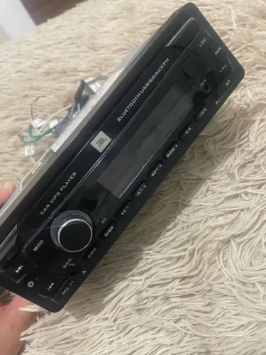 Rádio automotivo JBL