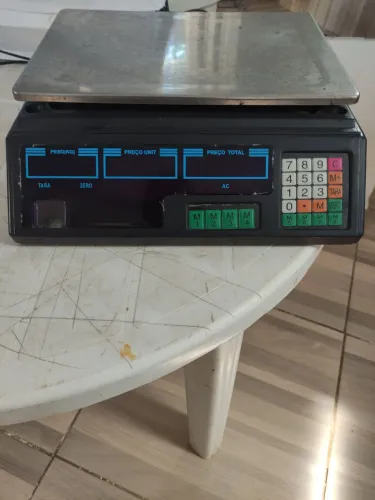 Vendo balança eletrônica