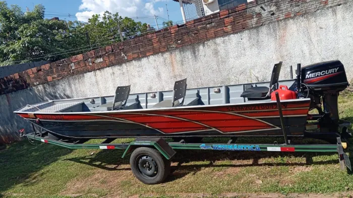 Kit completo: barco, motor e carretinha