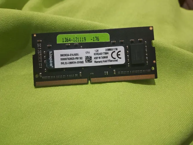 Memória RAM DDR4 Kingston KVR24S17S8/4