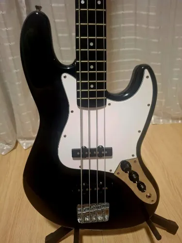 Contra baixo Giannini GB100 Jazz Bass