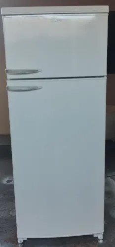 Geladeira. Dako. Degelo seco. 450L. 110v