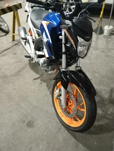 Vendo cb twister 250 edição especial limitada