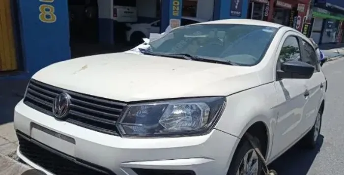 Sucata gol G8 pra retirada de peças capo g8