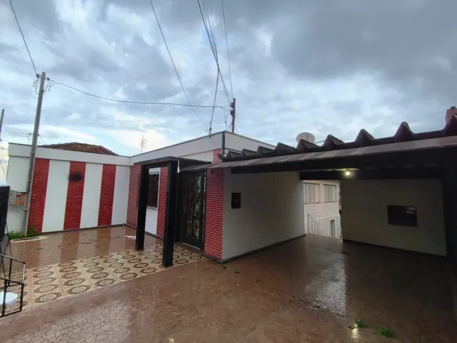 CASA PARA LOCAÇÃO EM UVARANAS