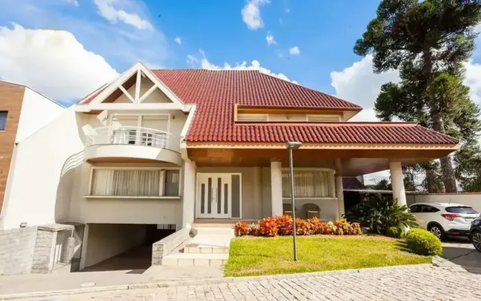 Imóvel para venda tem 541 metros quadrados com 4 quartos em Seminário - Curitiba - PR