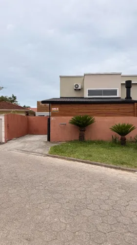 Excelente Casa no bairro Rio Tavares em Florianópolis, 3 quartos
