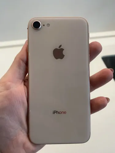 Vendo IPhone 8 rosa 64Gb saúde bateria 90% - PARCELO EM 18%