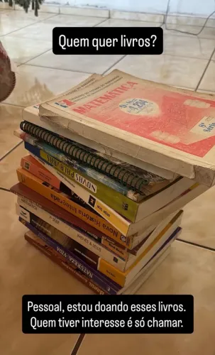 Doa-se livros didáticos