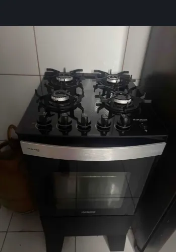 Fogão pouco tempo de uso