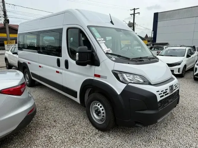 Fiat Ducato Minibus 2.2 LUXO 16L (E6) 2025