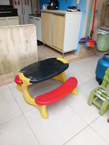Mesa infantil bandeirantes 
