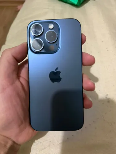 iPhone 15 pro 256gb