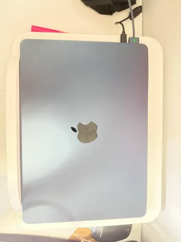 MacBook Air M2 2022