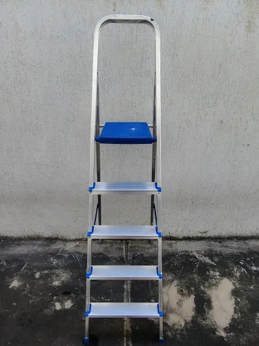 Escada Alumínio MOR
