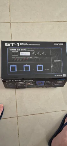 Pedaleira GT-1 Boss novíssima...