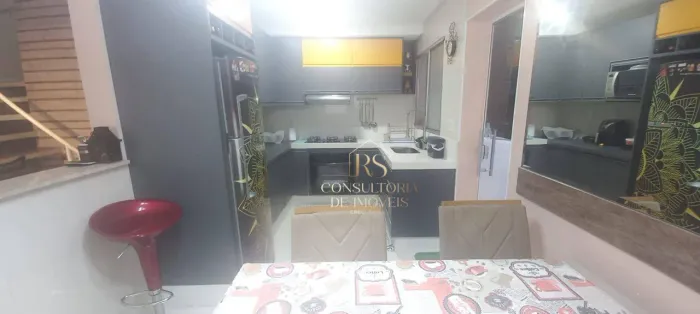 Sobrado com 2 dormitórios à venda, 63 m² por R$ 370.000,00 - Caxangá - Suzano/SP