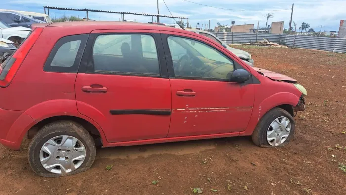 DESMONTANDO FIESTA 1.0 ROCAN 2013 VENDO PEÇAS 