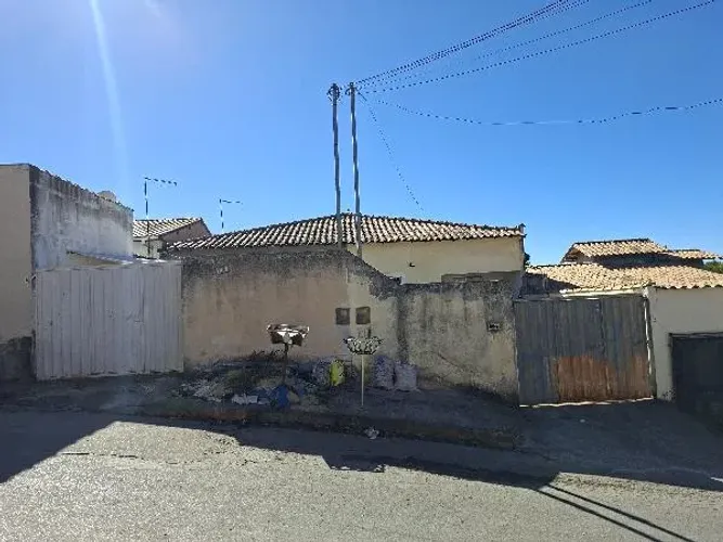 Negócio especial Casa no Floresta Encantada, Esmeraldas - MG, Nº 147, 1 vaga, 360m² | Lei