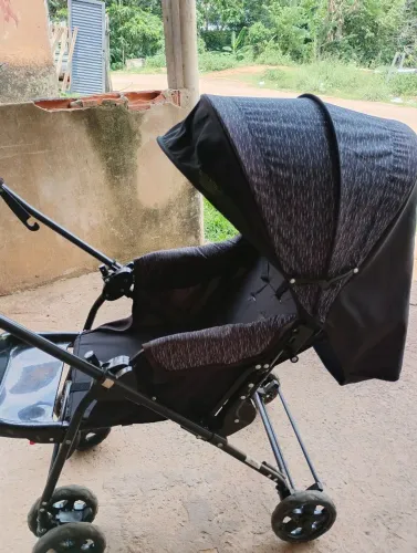Vendo carrinho novo 180 reais 