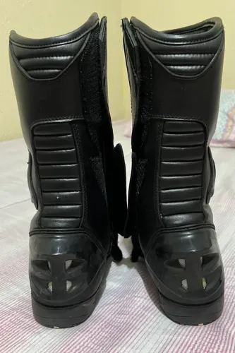 Bota Protetora Cano Longo Modelo Race Track X11
