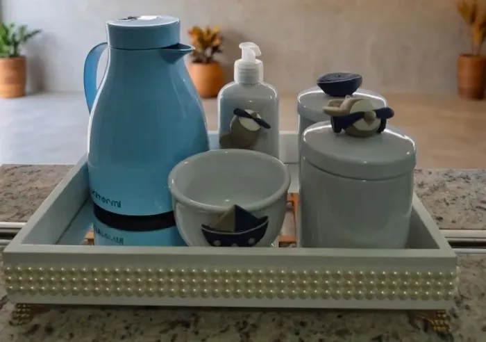 Kit Higiene Bebê Completo - Tema Aviador - Porcelana e Garrafa Térmica