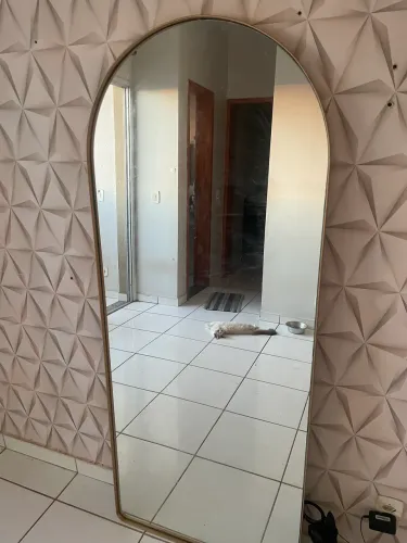 Espelho arqueado grande com moldura dourada 170x70 cm 