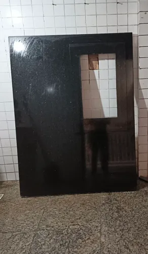 Vendo balcão em mármore ,com abertura para cokie.