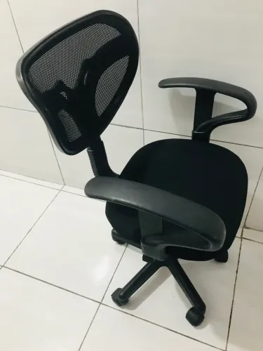 Cadeira para escritório ou escrivaninha 