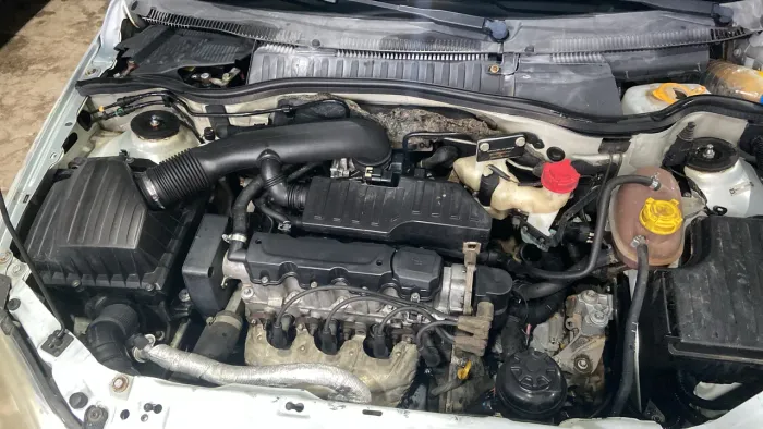 Vendo Corsa ano 2012