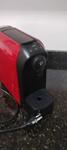Cafeteira três corações espresso cor vermelha