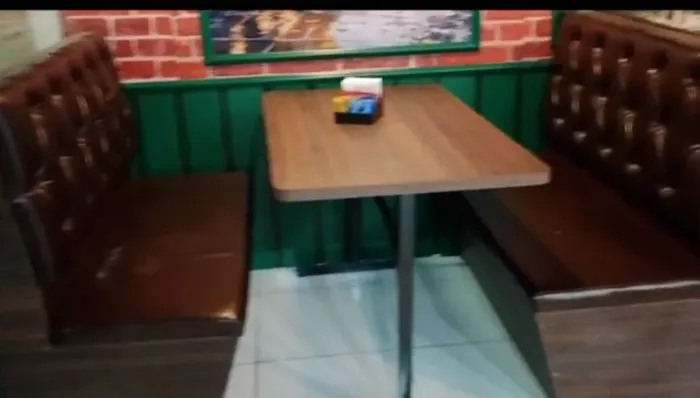 Mesa para lanchonete