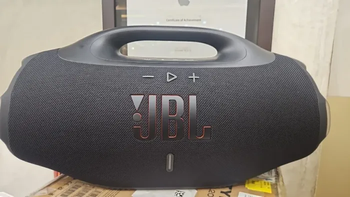JBL Boombox 4