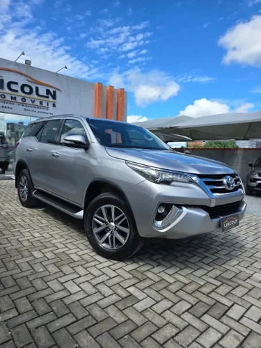 Toyota Hilux SW4 SRX 4X4 2.8 TDI 16V Dies. Aut. 2016