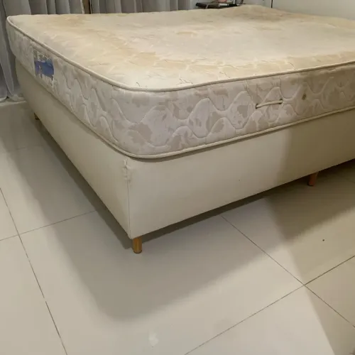 Cama queen Base + colchão