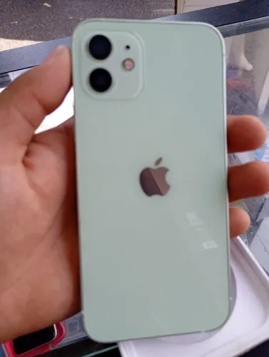 Vendo iPhone 12 excelente oportunidade 