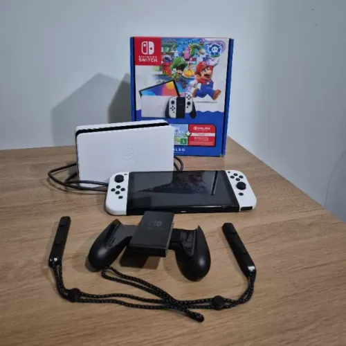 Vídeo Game Nintendo Switch OLED