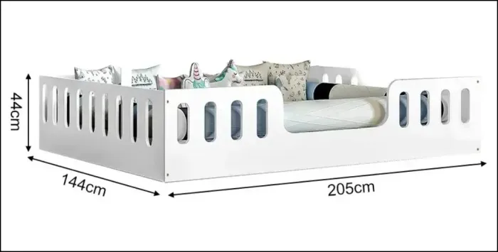 Cama Montessori tamanho casal com colchão