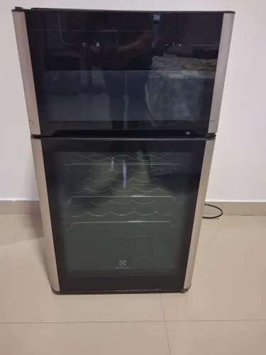 Adega climatizada Electrolux 