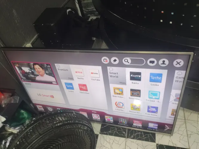Vendo Smartv lg 65 polegadas top de linha em estado de nova com Wi-Fi integrado R$ 2400,00